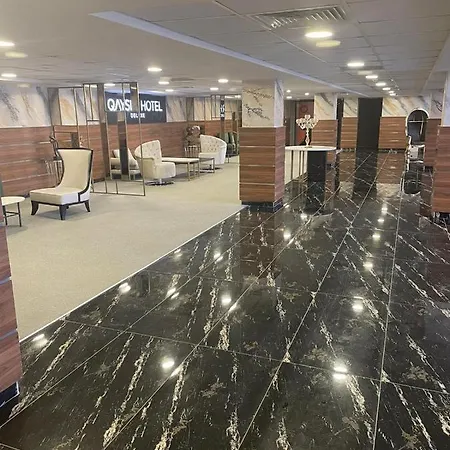 Qayser Deluxe Hotell